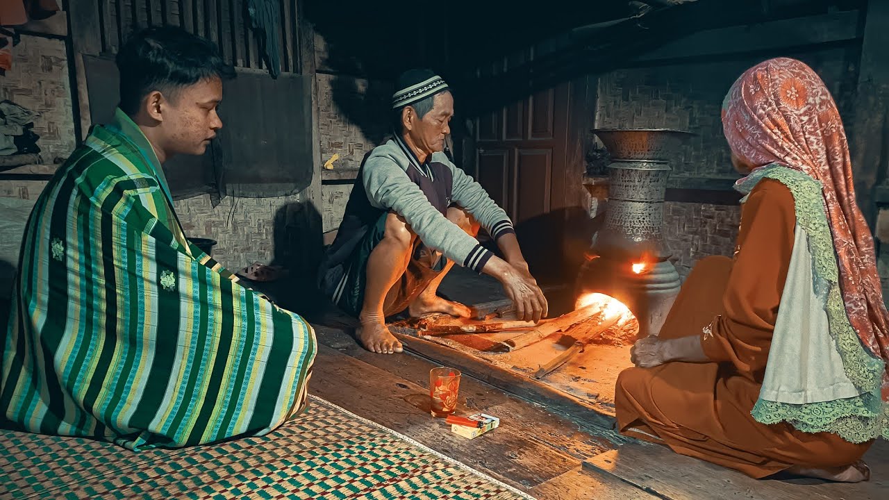 Emak Masak Nasi, Suasana Di Dapur Yang Bikin Rindu Menjelang Pagi Di Pedesaan