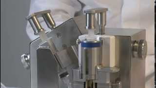 Aut.Administering stand for radiopharmaceuticals - Lynax PT353.mp4