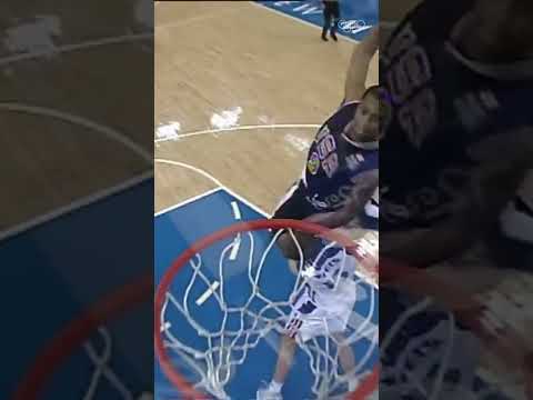 🏀 Vince Carter’s “Dunk of Death” at Sydney 2000