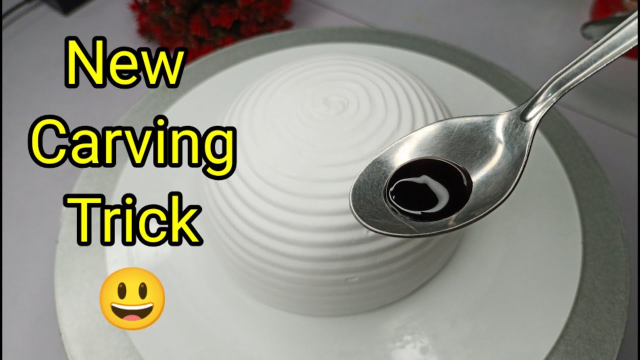 Carving Cake एका नव्या Design मध्ये | Beautiful Cake Decoration Using Spoon | New Cake Decoration