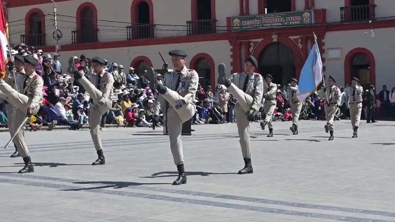 Desfile desde la Plaza de Armas de Puno, 06 de agosto del 2023.(PARTE 6)