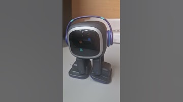 Emo is playing a retro game #emorobot #livingai #gaming #emopetrobot #cuterobot #ai #games #shorts