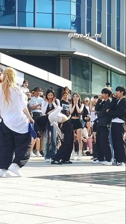 Mother is mothering 🧎🏼‍♀️#artbeat #hyerim #choreography #unholy