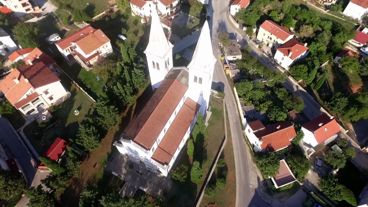 Medulin - Župna crkva Sv.Agneze i Crkva Sv.Petra