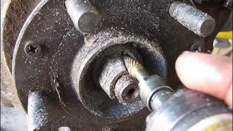Porsche 928S4 CV Axle nut rusted in place