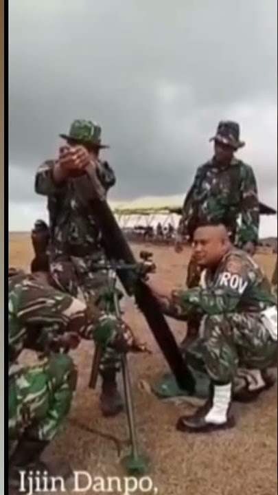 STORY WA TNI // KETIKA SEDANG BERLATIH DAN BUTUH HIBURAN 😂 #tniad #tniindonesia #galau #short
