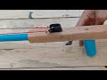 DIY slingshot - วิธีสร้าง slingshot ยาวที่ไม่เหมือนใคร ทรงพลังอย่างยิ่งทำจากท่อ PVC และไม้