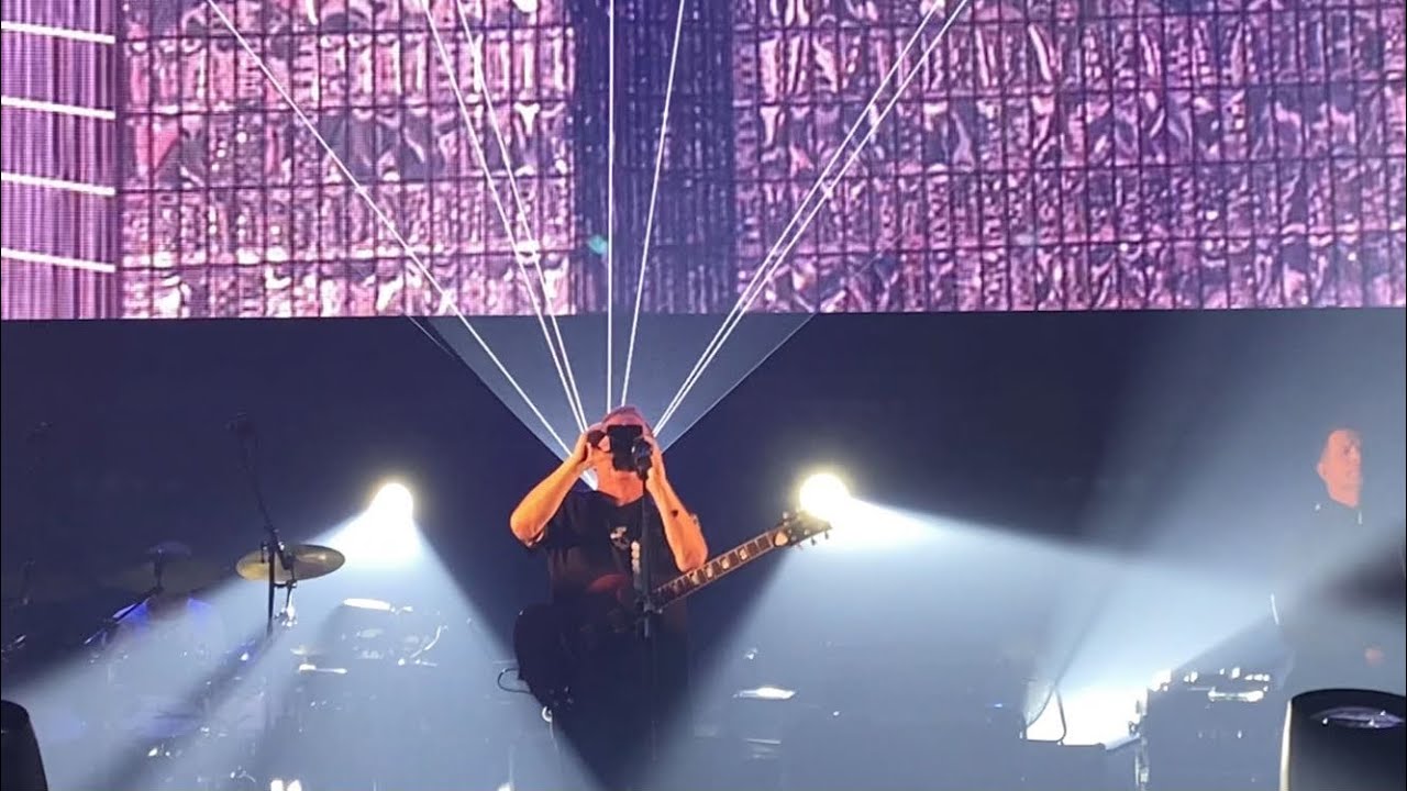 New Order 2022 – Unity Tour, Live at The Armory Minnesota.