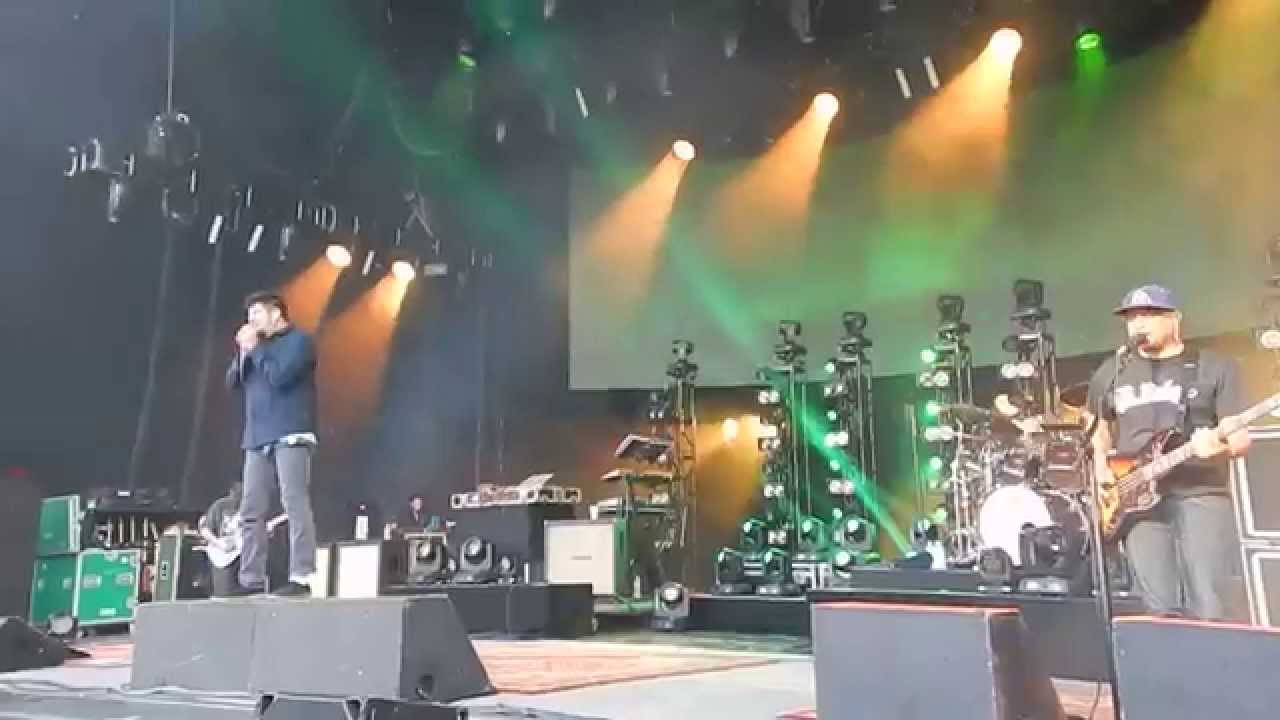 Deftones Knife Party (Live 8232015) YouTube