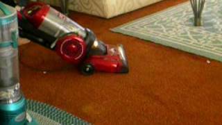 Nikki compares the Hoover Elite and Infinity Cyclonic