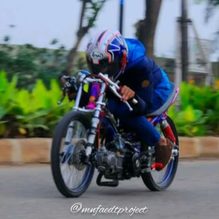 Story WA drag racing 30 dtk
