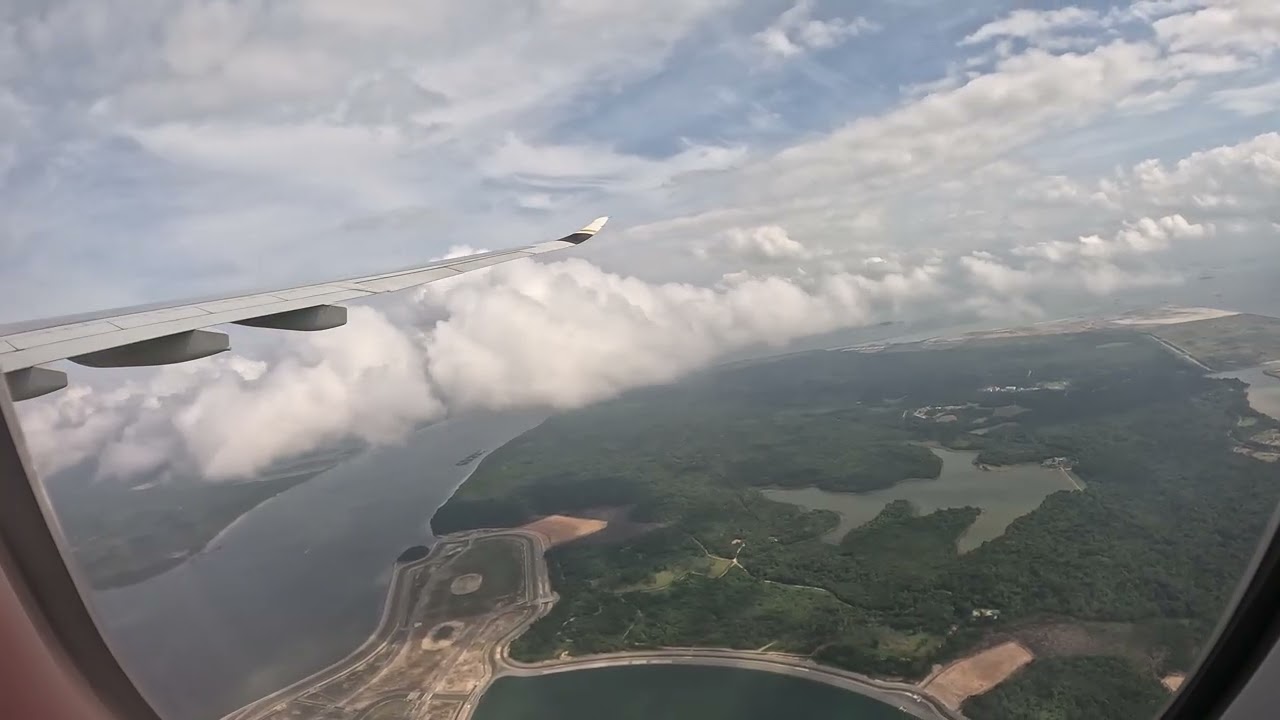 Starlux Airlines A330-900neo JX772 Takeoff from Singapore