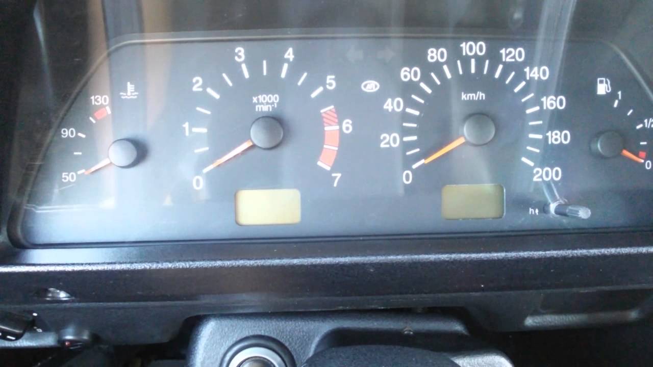 Кнопка Старт/Стоп Engine в Ниве.