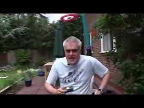 The Gadget Show Web TV: Jon reviews the Ricoh G600 Camera