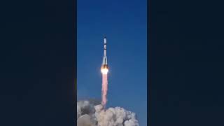 Старт ракеты с близкого расстояния опубликовал космонавт Олег Артемьев