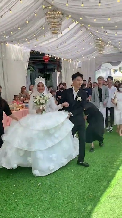 sambutan meriah pengantin masuk ruang acara #datvilla #datvilla #vidhia_r #vidhia #đạtvilla