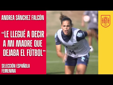 Andrea Sánchez Falcón: "Le llegué a decir a mi madre que dejaba el fútbol" | 🔴 SEFUTBOL