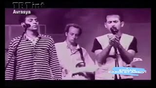 Cemali - ŞİMDİ UZAKLARDASIN HAYALLERDESİN ( TRT-INT 1995 ) Resimi