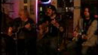 Ariel Plays Acoustic In Alameda