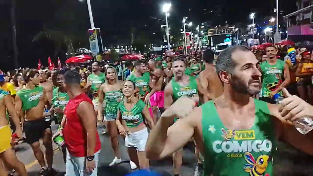 Vampirinha no Bloco Vem Comigo