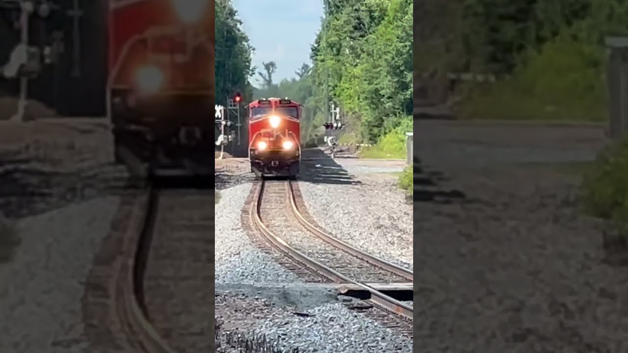CN 2669 B790 Leads Southbound Potash Train