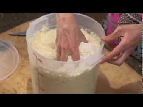 how-to-make-no-knead-artisan-bread-in-5-min