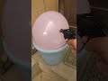 風船に向けて火薬銃を撃つとこうなる!