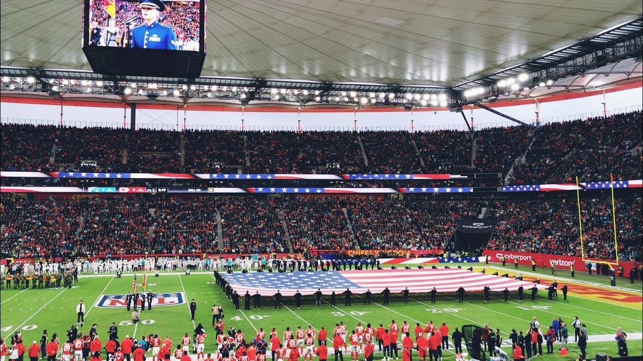🏈🇺🇲 US National Anthem I NFL Frankfurt Game 2023 I Miami Dolphins vs
