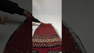 Vintage Skirts C1207205-23 59 pcs 32 lbs Wholesale at Tiedemann Globe