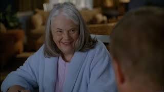 Lynette Tells Tom His Mom Might Have Dementia - Desperate Housewives 7x06 Scene
