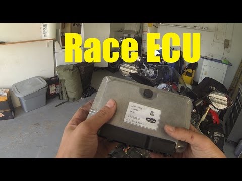 アプリリア　rsv4 フルパワー　ecu 　書き換え Aprilia RSV4 Race ECU Install/First Impressions - YouTube