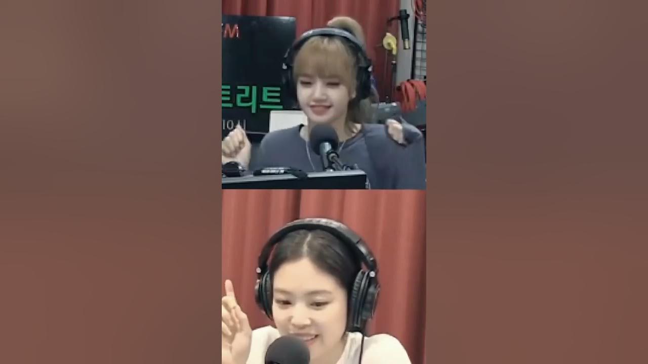 Jennie and lisa singing Dua lipa (new rules)😍💫 # blackpink #Lisa # jennie