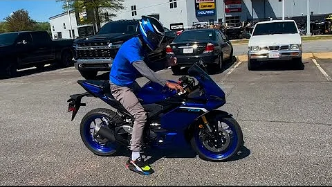 Buying my brand new 2025 R3
