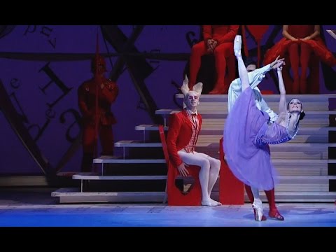 Alice's Adventures in Wonderland - Knave of Hearts Pas de deux (The Royal Ballet)