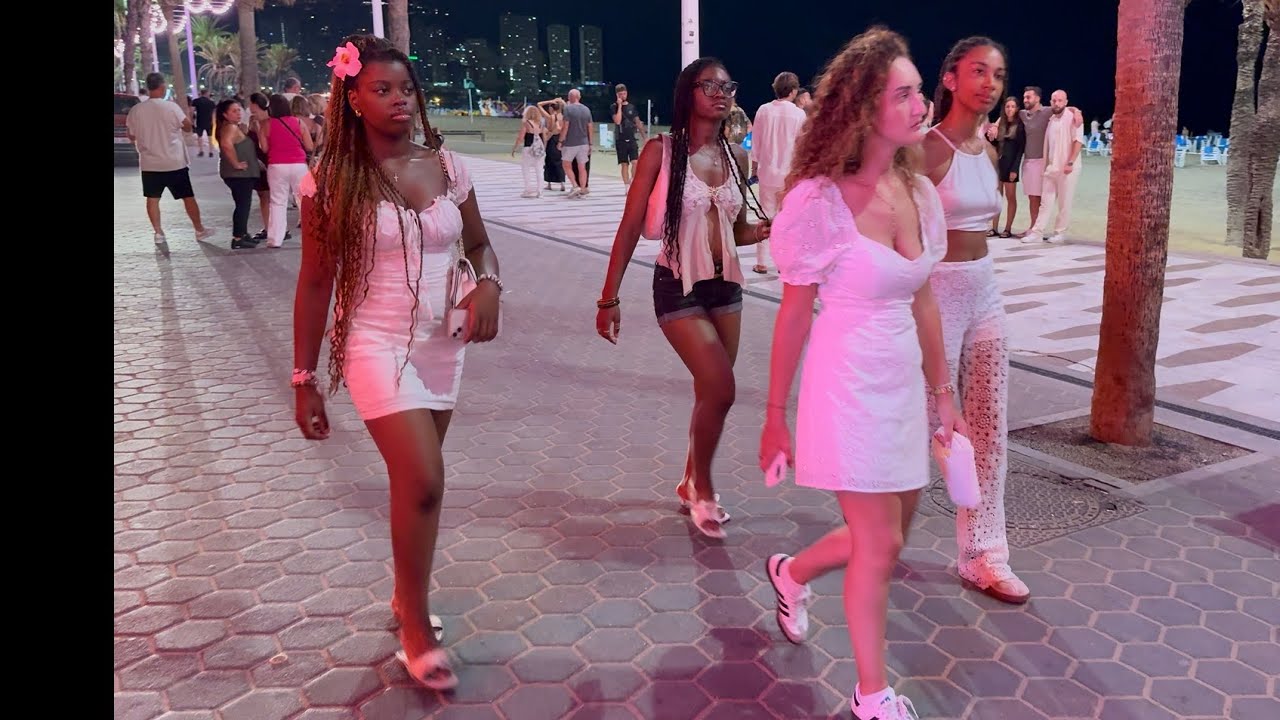 Nightlife BENIDORM - Spain. Ladies, clubs and bars today 