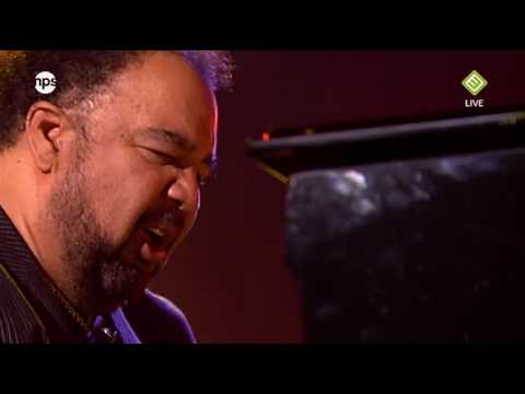 North Sea Jazz 2009 Live - George Duke & Chaka Khan - Take the A train  (HD)