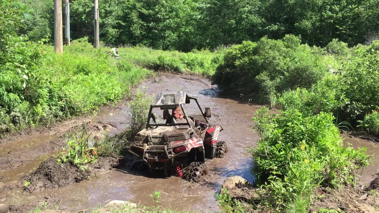 Atv trail riding stuck in the mud Waterboro Maine July 4th weekend 2016