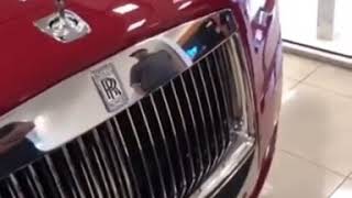 Anuel AA Compra Rolls Royce Del Año