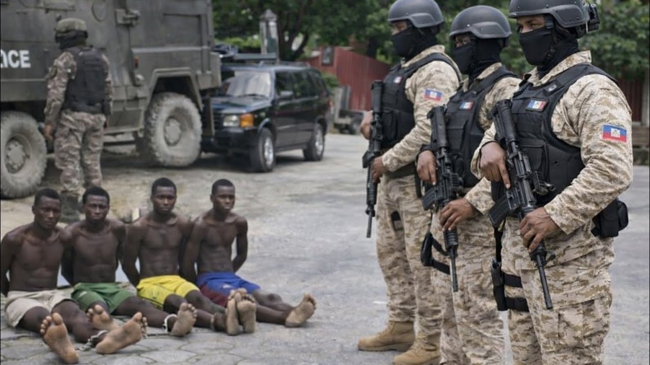 Gade mò kwadèboukè Swat dechèpiye Nèg lanmò san jou yo ak Chen mechan Gwo batay