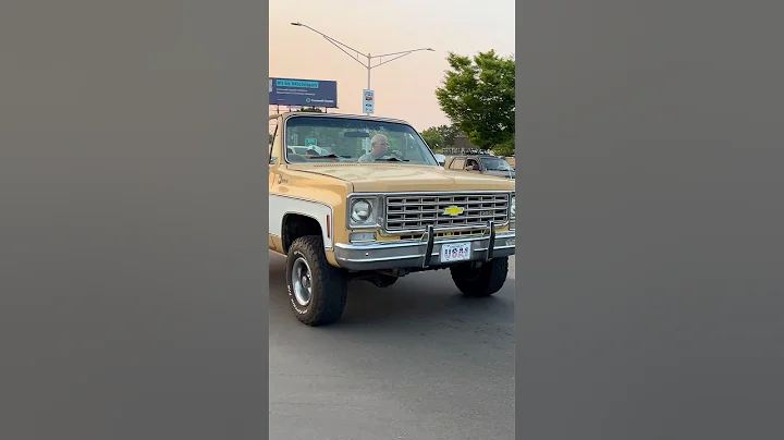 Chevrolet Blazer K5 classic Drive ByEngine Sound Woodward Dream Cruise 2024