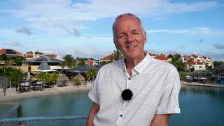 Mathé de Groot (TravelXL Wormer) bij Avila Beach Hotel op Curaçao