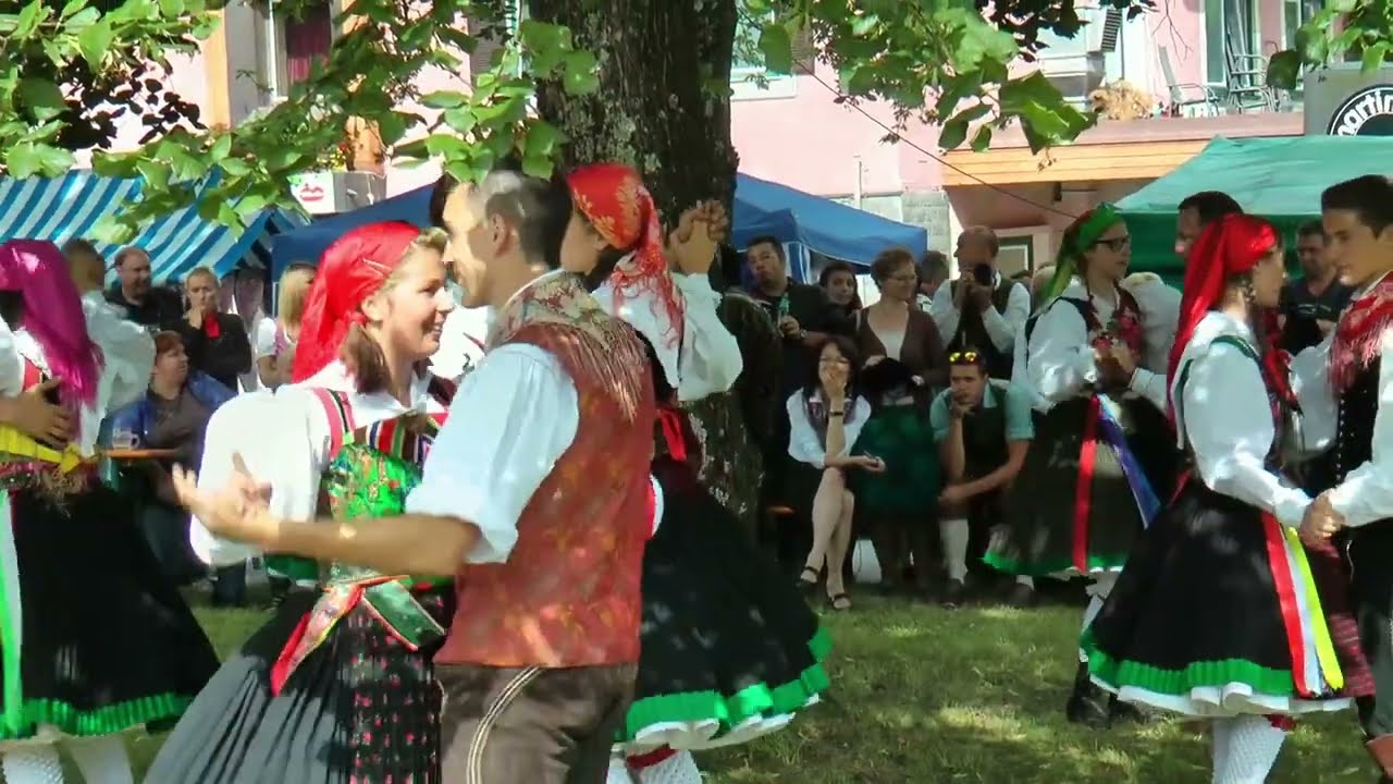 Prvi rej iz Labenč / Lindentanz (Erster Reigen) aus Labientschach