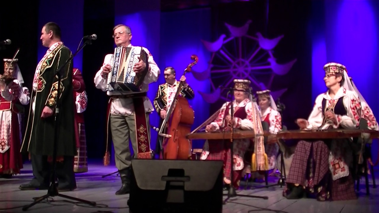 ''Gusanki '' atlieka folklorinis ansamlis is Baltarusijos ''Poozierje ...