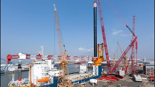 Liebherr - LR 13000 installing platform legs of the Aeolus in Bremerhaven