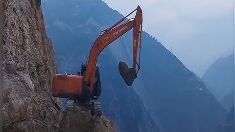 3 Extreme Dangerous Idiots Excavator Operator Skill - Fastest Building Demolition Excavator Skills