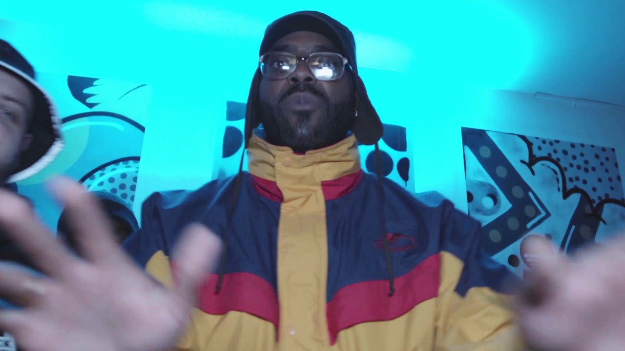 Ver Helly Hansen 3 (Prod. By Deezkid) (Official Video) no YouTube Ver Helly Hansen 3 (Prod. By Deezkid) (Official Video) no YouTube