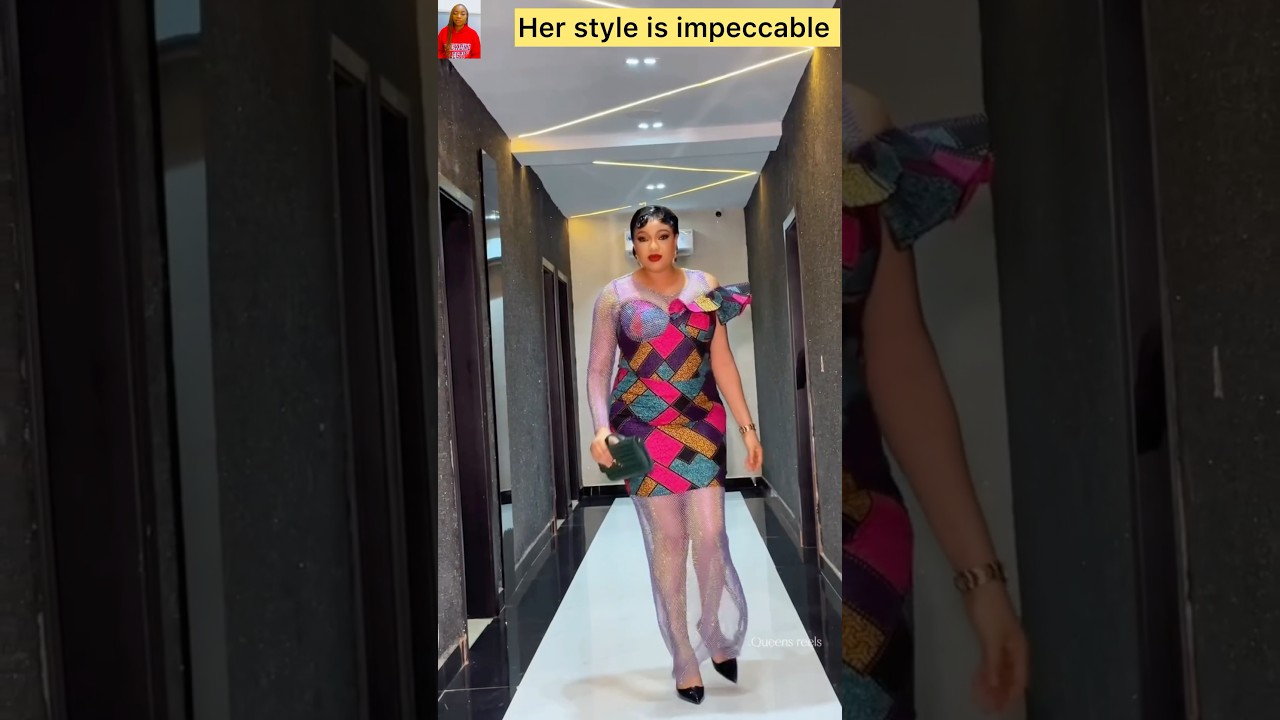 Куинет Хильберт начала новую неделю в этом восхитительном наряде. Ее стиль безупречен.