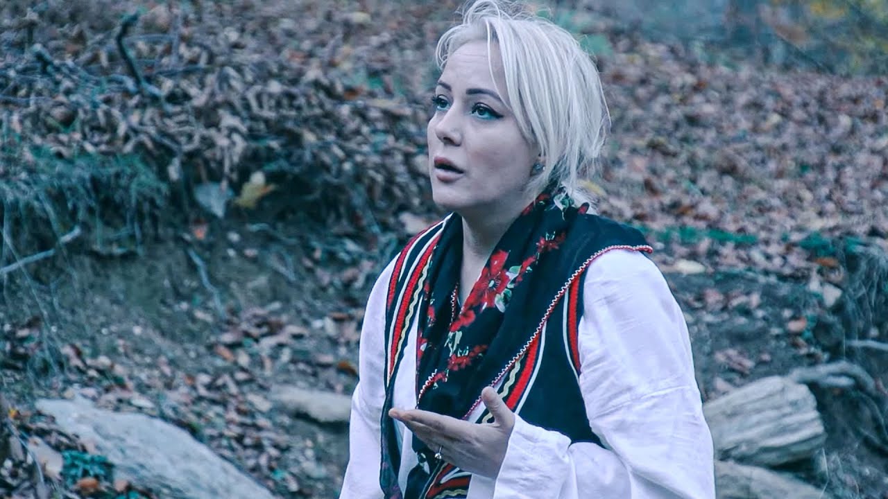 Gruas i ngjesin llafe katuni  Burri e perze prej shpise - Tregime Popullore (shkëputje)