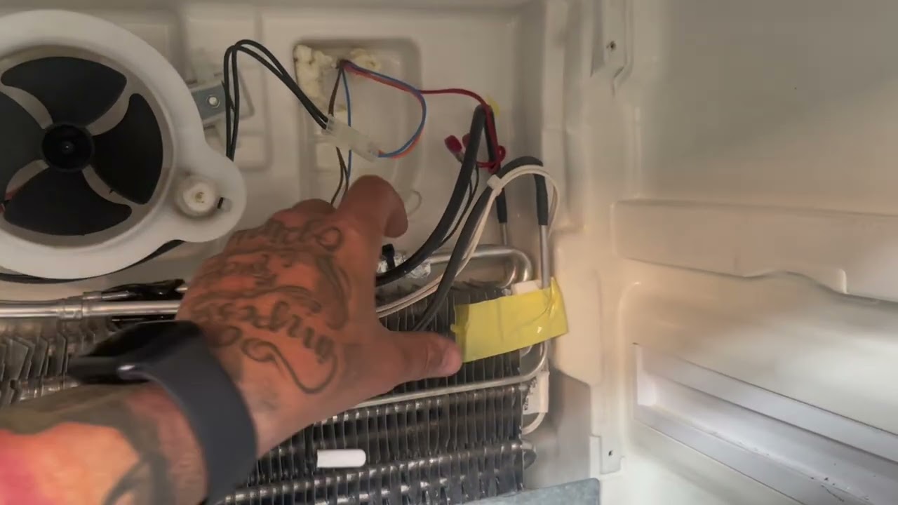 Conserto de Geladeira Brastemp BRO80 – Defeito Comum