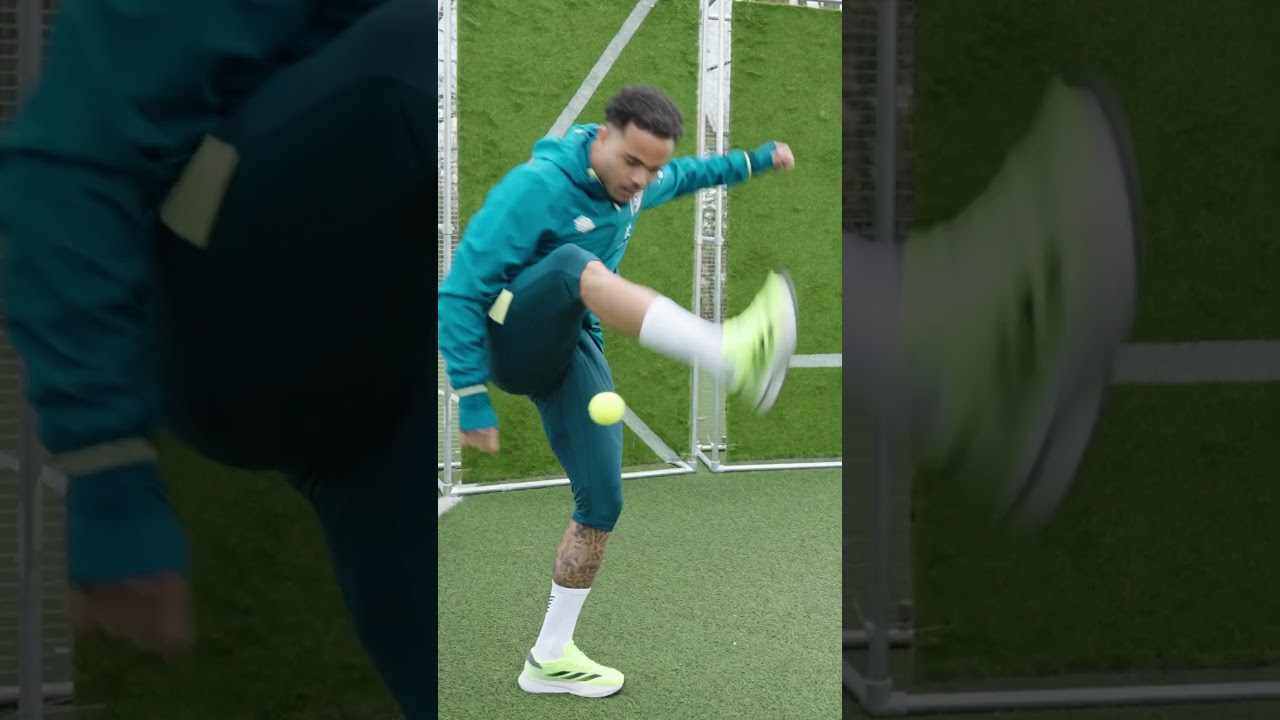 JUSTIN KLUIVERT takes on KEEPY UP TENNIS BALL CHALLENGE #aura #football #premierleague #bournemouth